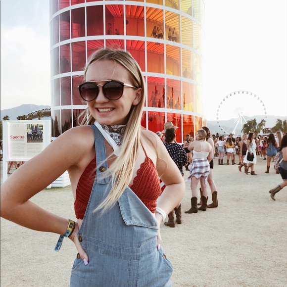 Meet your Posher, Francesca - Picture 1 of 1